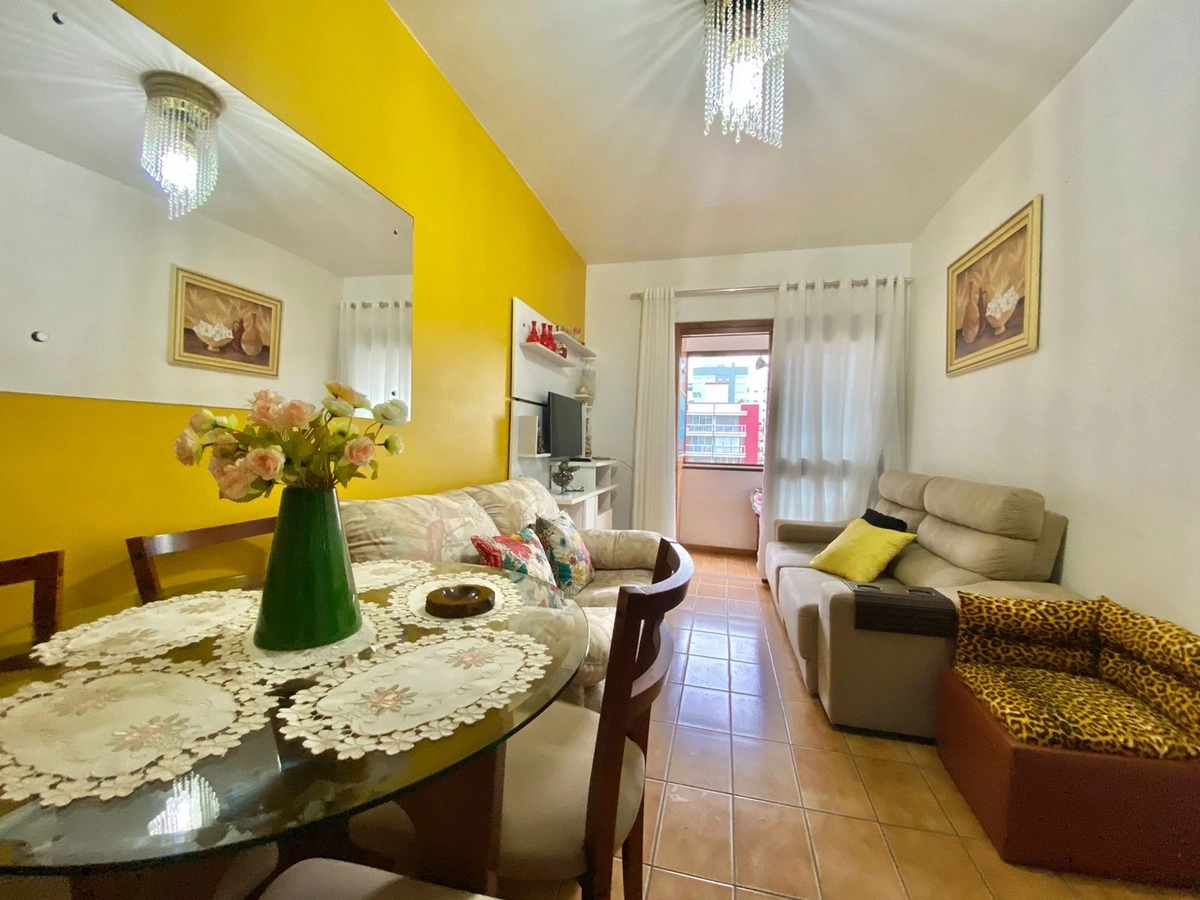 Apartamento — Mirela