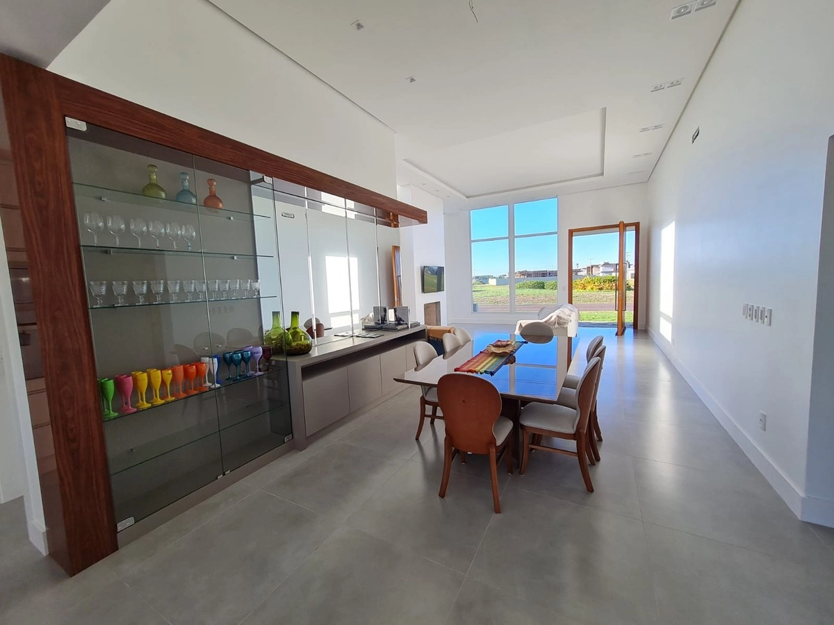 Casa em Condomínio — Costa Serena — foto 2