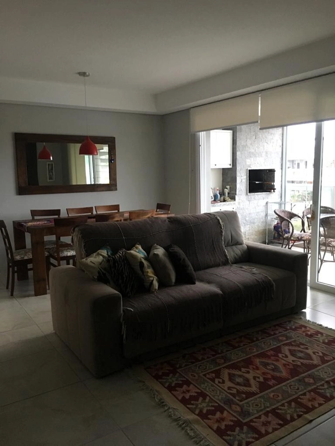 Casa em Condomínio — Rossi CONDOMINIO
