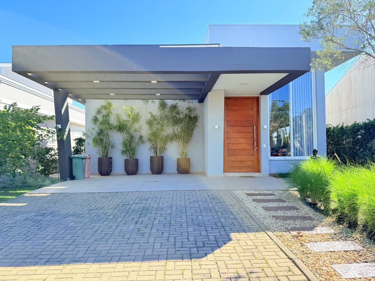 Casa em Condomínio — Condominio Dubai