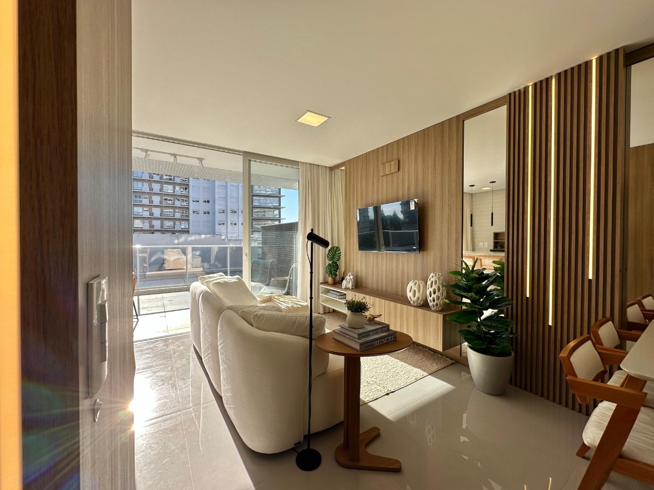 Apartamento — Edificio Mirage