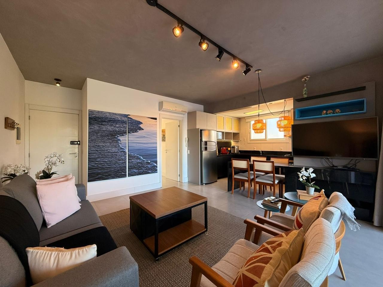 Casa em Condomínio — Rossi CONDOMINIO