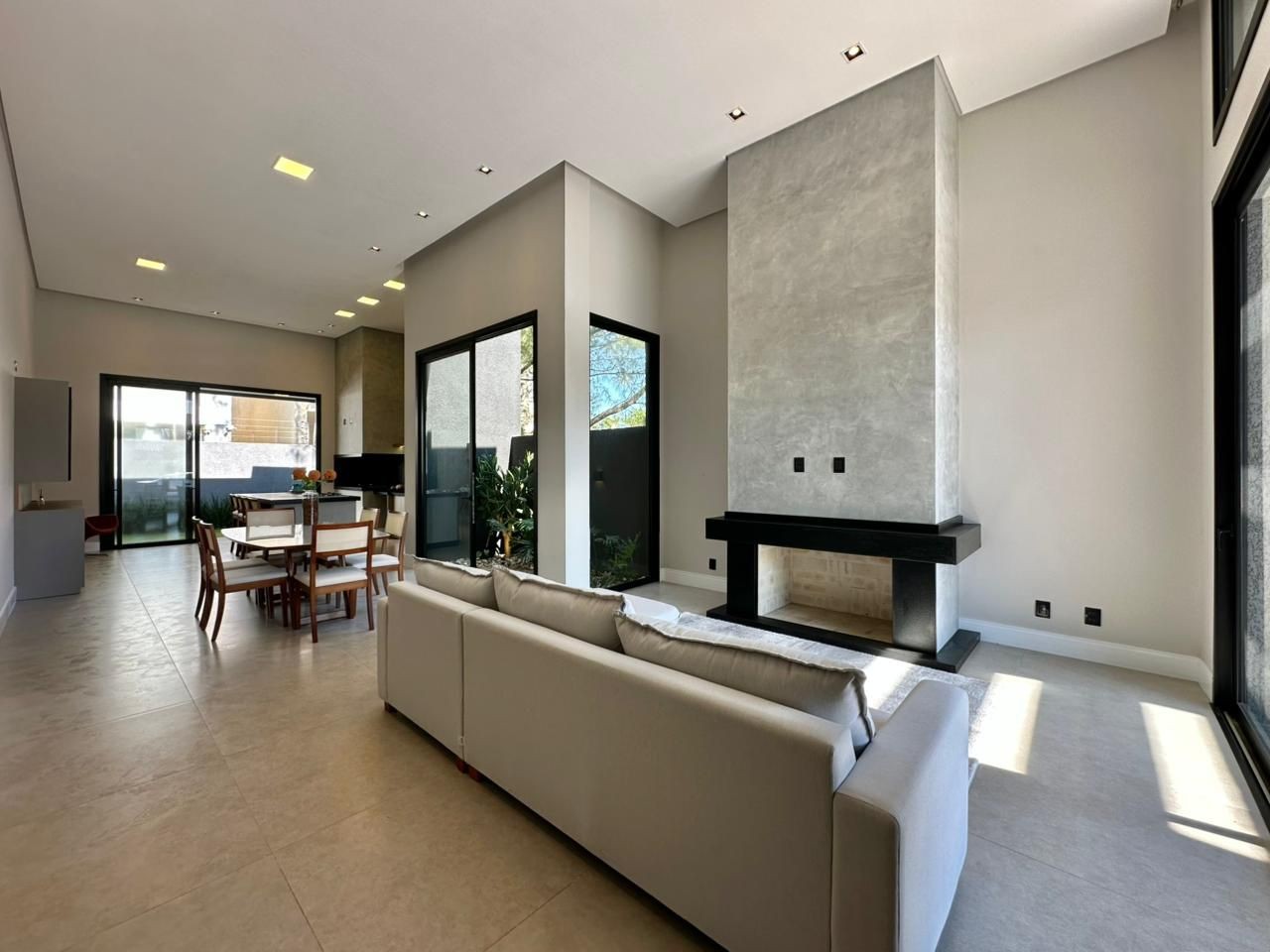 Casa em Outros — foto 3
