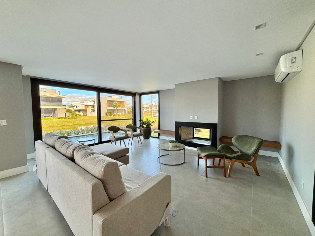 Casa em Condomínio — Sunset Condomínio