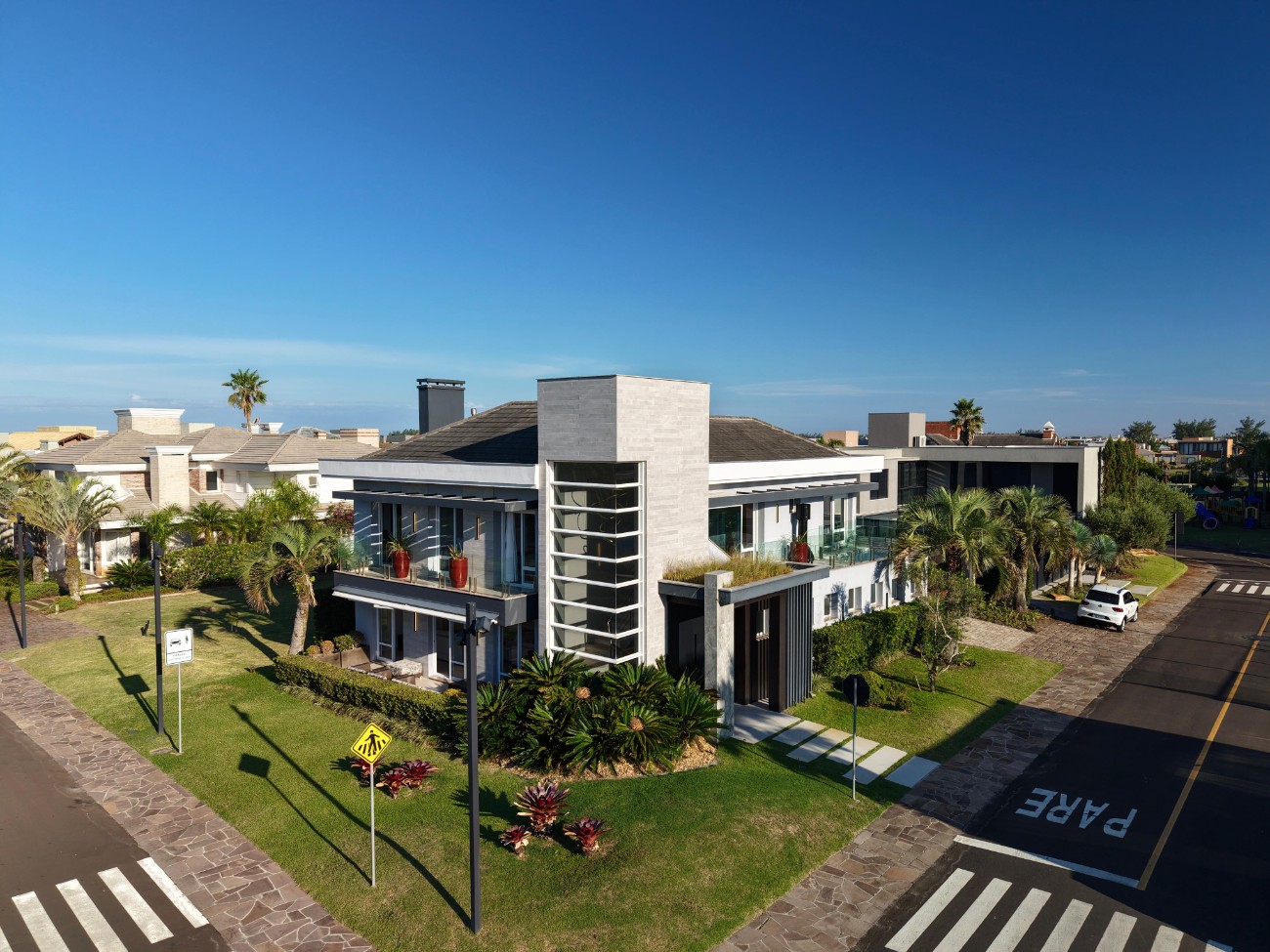 Casa em Condomínio — Las Dunas