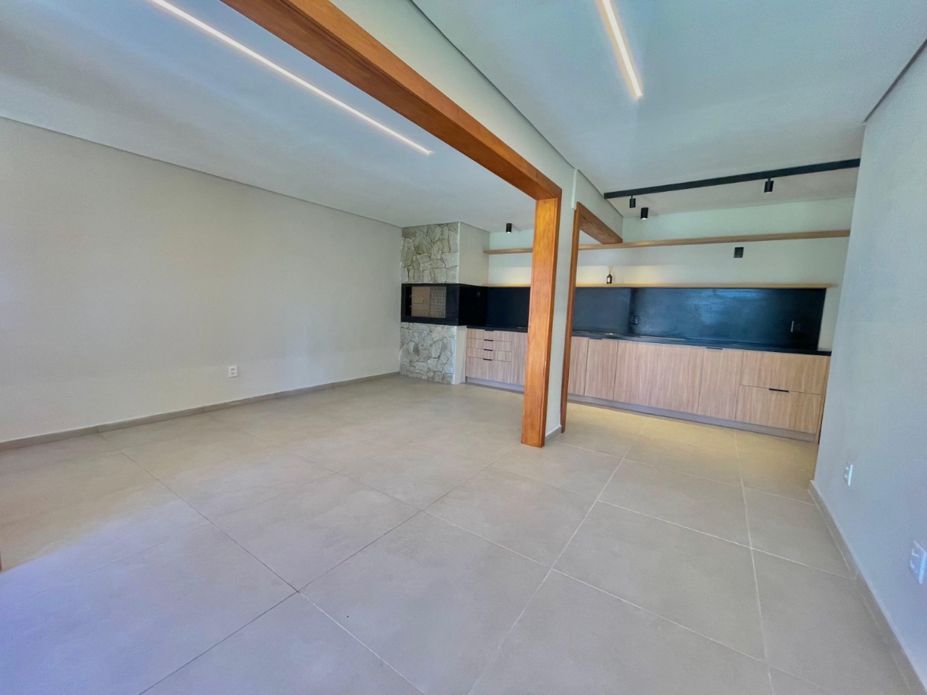 Casa em Outros — foto 3