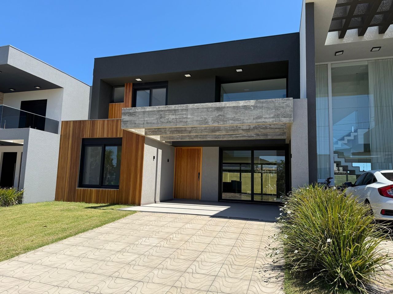 Casa em Condomínio — Blue