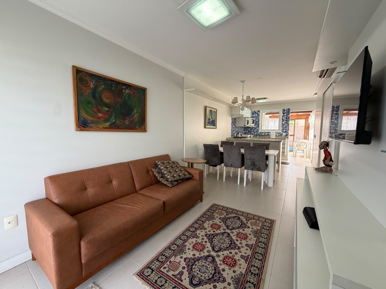 Casa em Condomínio — Casa Hermosa