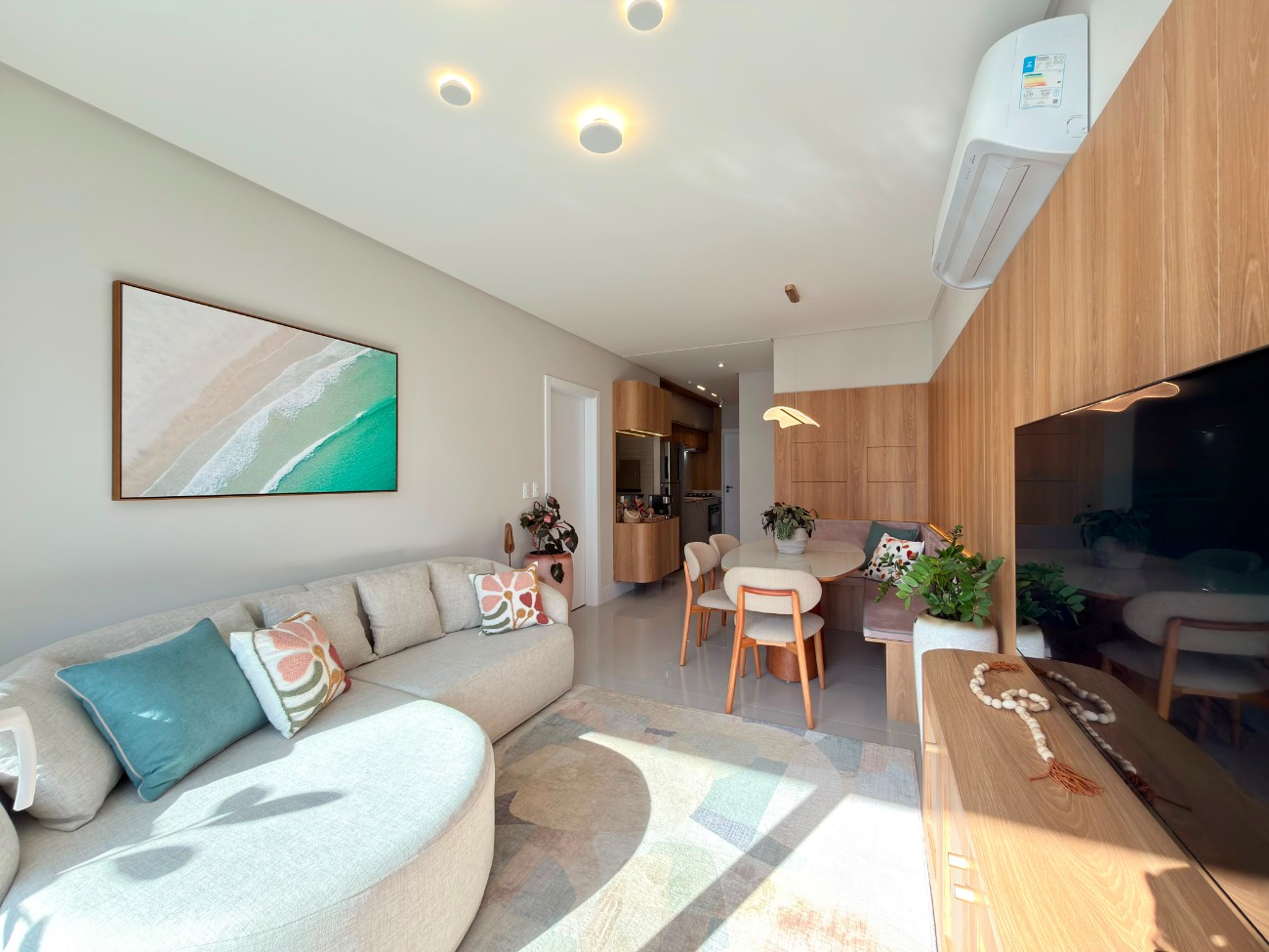 Apartamento — Mirage Luxury Homes