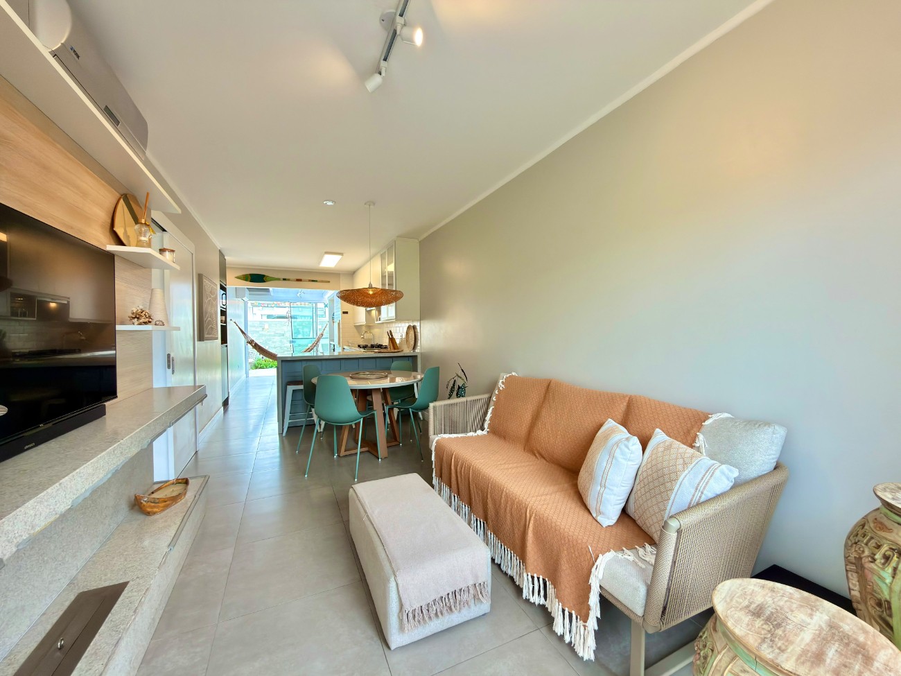 Casa em Condomínio — Casa Hermosa