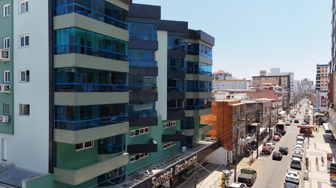 Apartamento — Sunset Boulevard