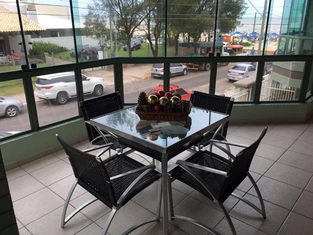 Apartamento — Residencial 2000