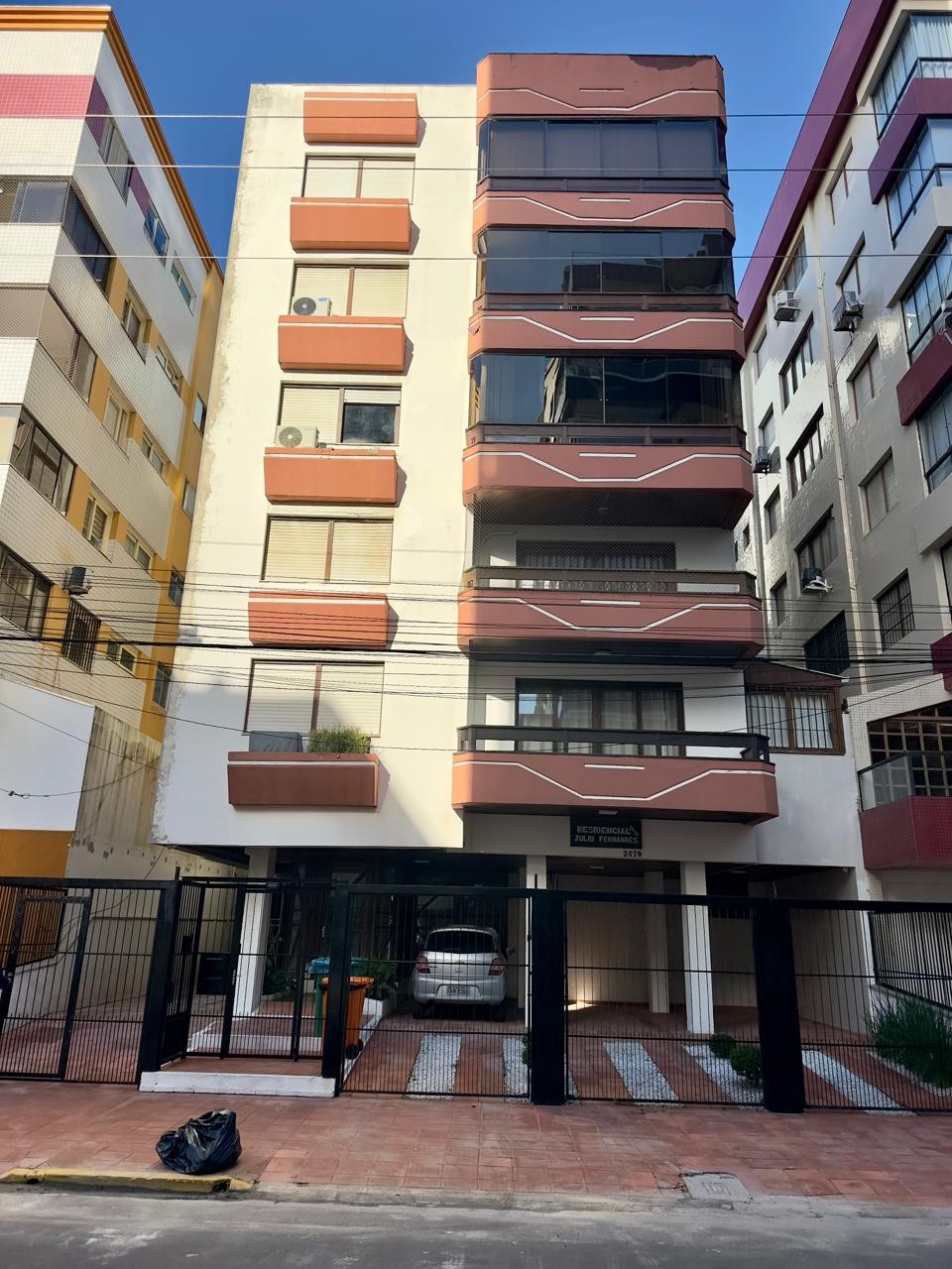 Apartamento — Julio Fernandes